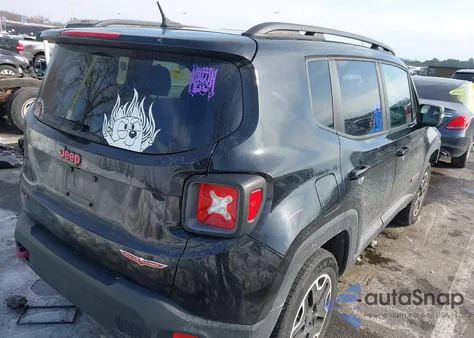 2017 Jeep Renegade Trailhawk 4X4 из США, поврежденный, VIN ZACCJBCB8HPF17992